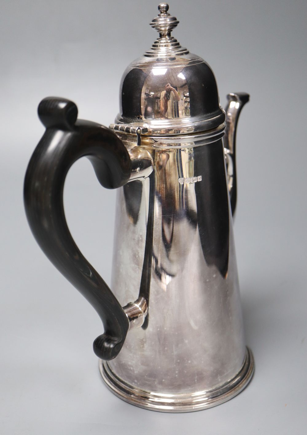 A modern silver coffee pot, C J Vander Ltd, Sheffield 1997, approx 22.3oz